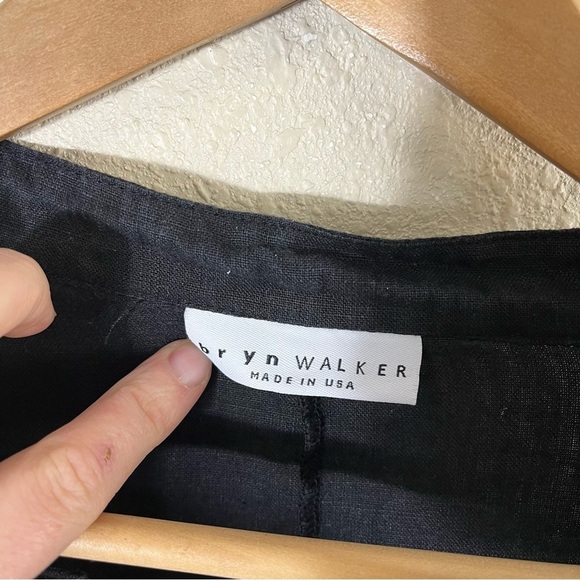 BRYN WALKER Willa Short Sleeve Linen Button Down Asymmetrical Tunic - Picture 7 of 10